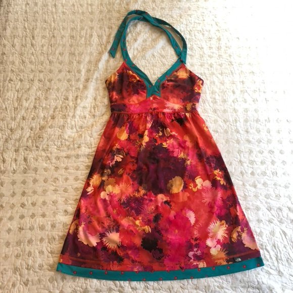 The north face summer adventure dress - Picture 1 of 4
